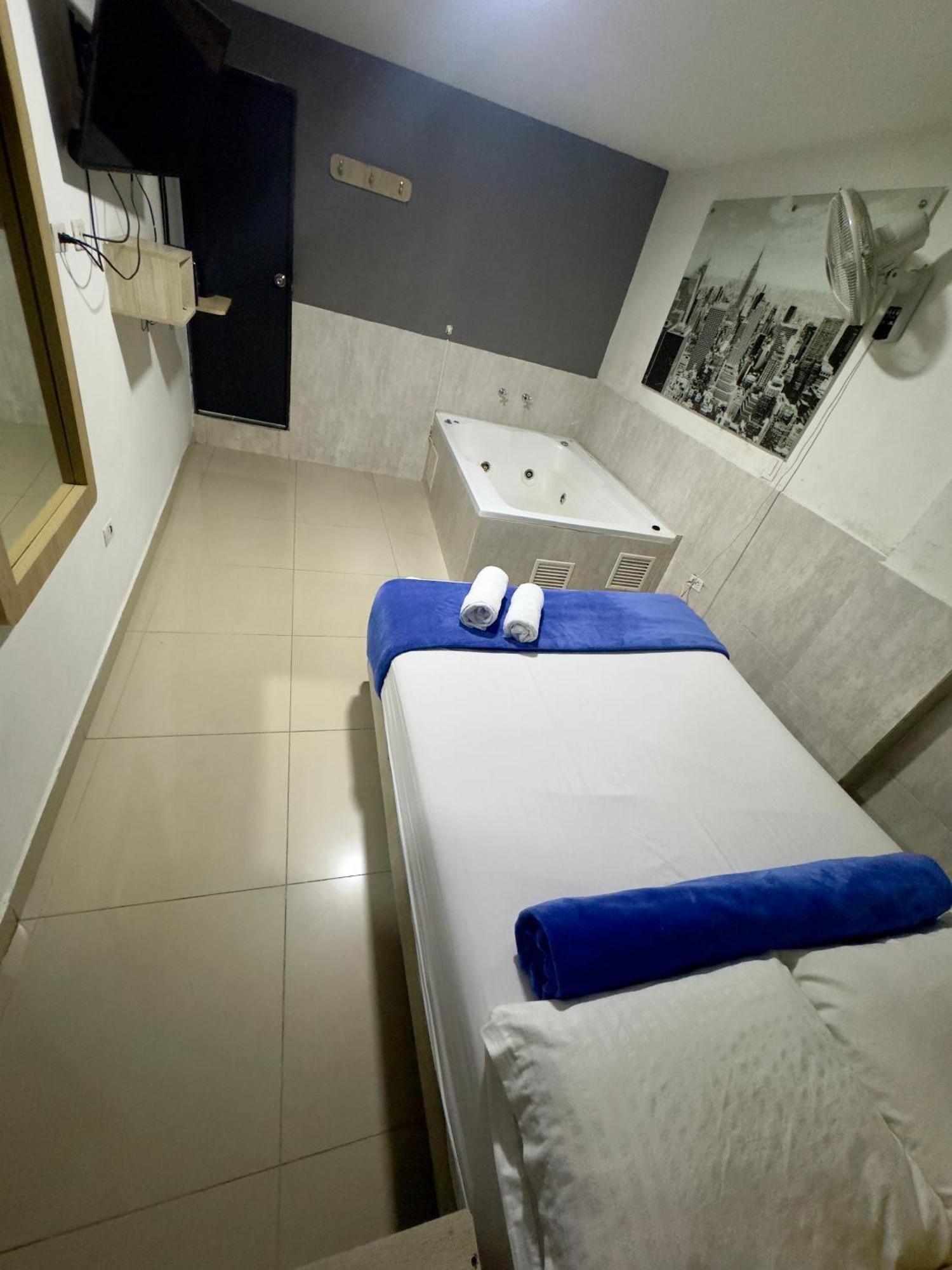 Hotel Select Medellin Ngoại thất bức ảnh